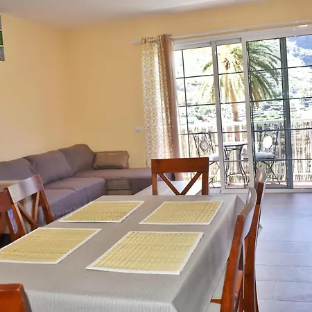 Apartment Paredones 1 *